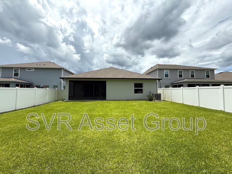 3248 Crocus Ln - Photo 3 of 17
