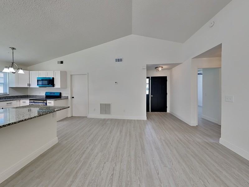 13838 Ginger Creek Blvd - Photo 5 of 18