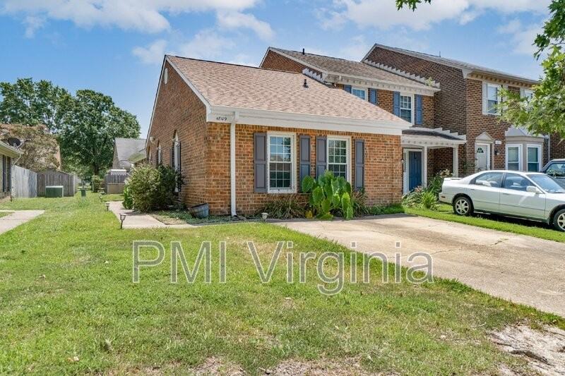 4809 Deming Ct - Photo 5 of 50