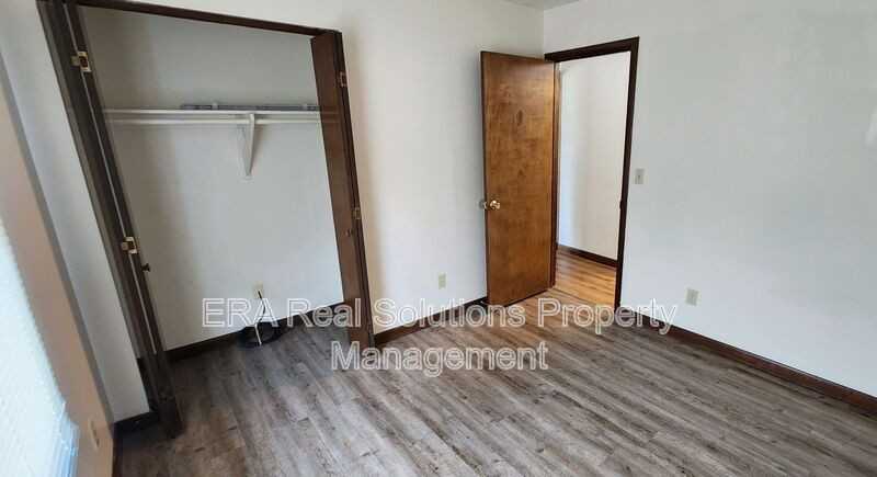 888 W Locust St #A - Photo 7 of 12