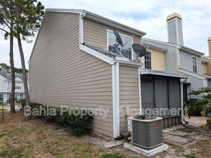 6740 121st Ave #6 - Photo 2 of 21