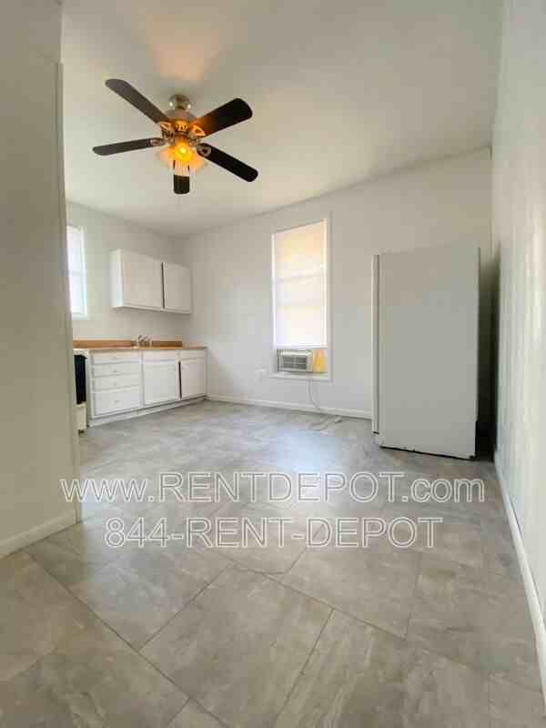 3017 Broadway Ave #B - Photo 2 of 10