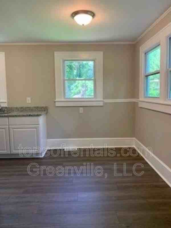 8863 Warren H Abernathy Hwy - Photo 4 of 16