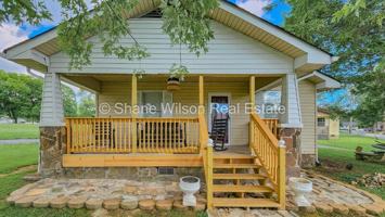 featured image of 190 Cleveland St