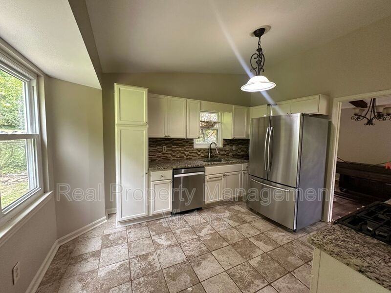 3454 Heather Lane - Photo 6 of 16