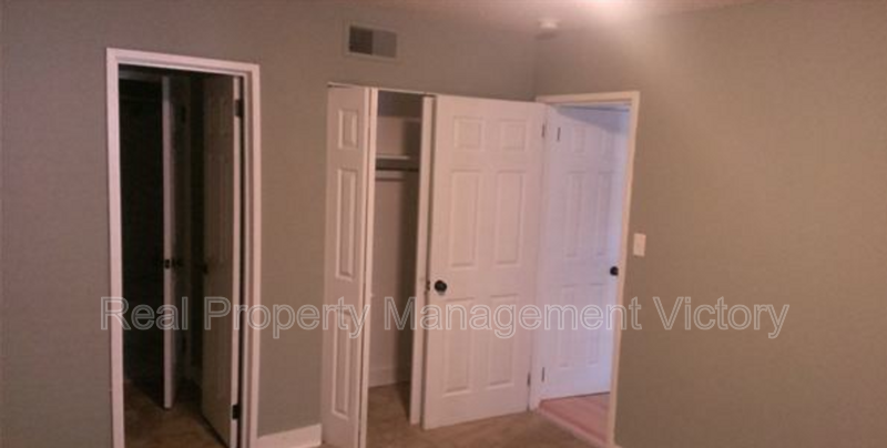 1171 16th Ave S - Photo 6 of 16