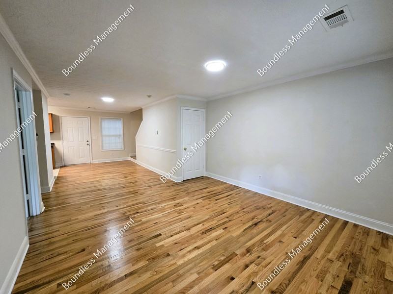 1687 Thoms Dr Nw #1 - Photo 3 of 17