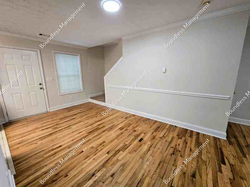 1687 Thoms Dr Nw #1 - Photo 4 of 17