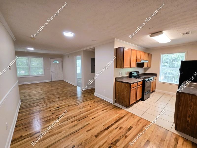 1687 Thoms Dr Nw #1 - Photo 7 of 17