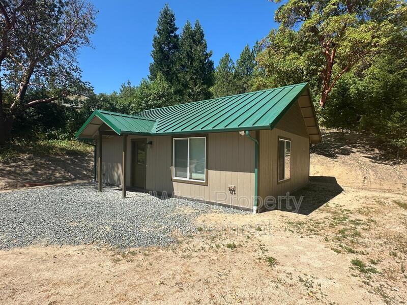 4780 Williams Hwy - Photo 2 of 11