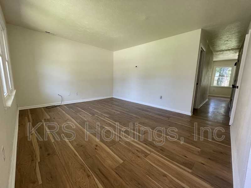 722 20th St - Photo 2 of 21