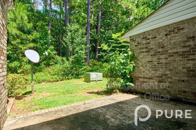 340 Rutledge Pl - Photo 4 of 36