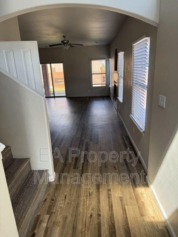 927 Tieran Ct Ne - Photo 3 of 21