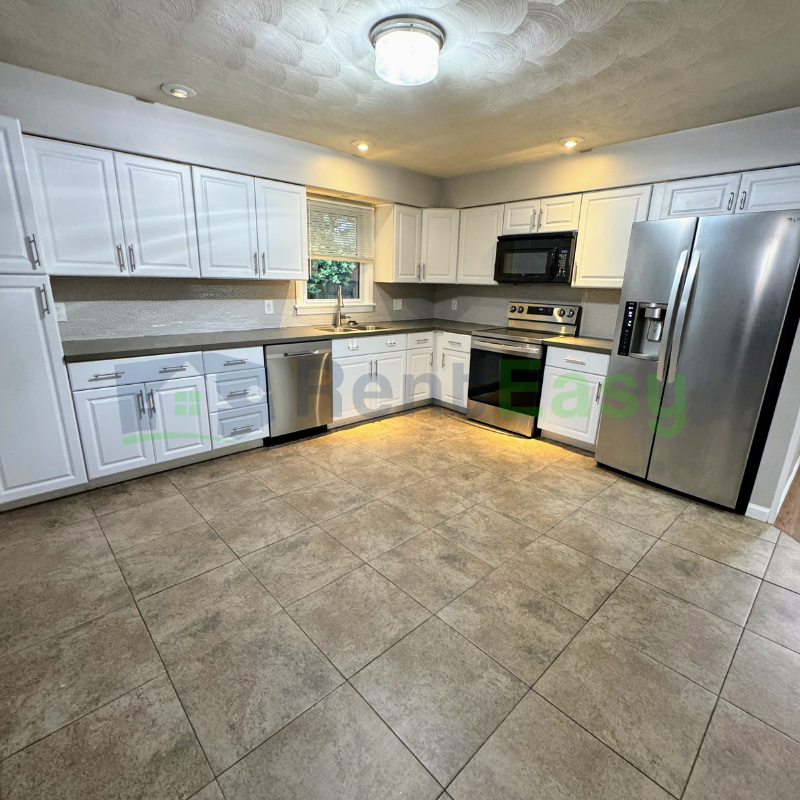 108 Howard Rd - Photo 7 of 31