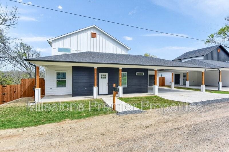 440 Bentwood Dr - Photo 2 of 29