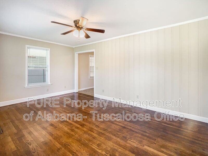 322 20th St E - Photo 2 of 18