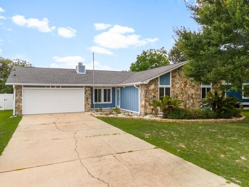 1505 S Berthe Ave - Photo 2 of 35