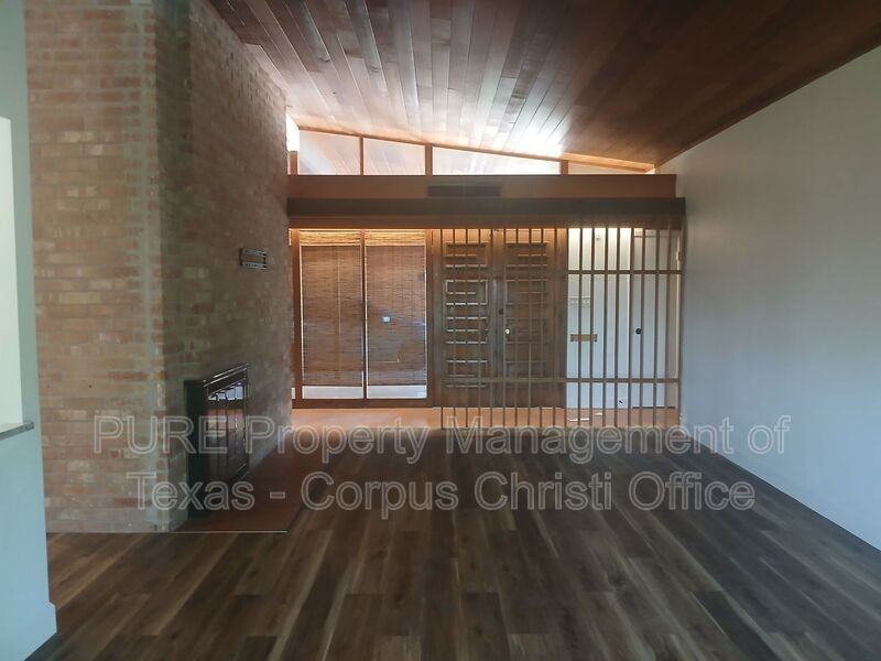 730 Bradshaw Dr - Photo 6 of 40