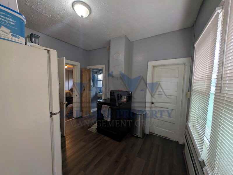 505 E Sheridan St #7 - Photo 3 of 13