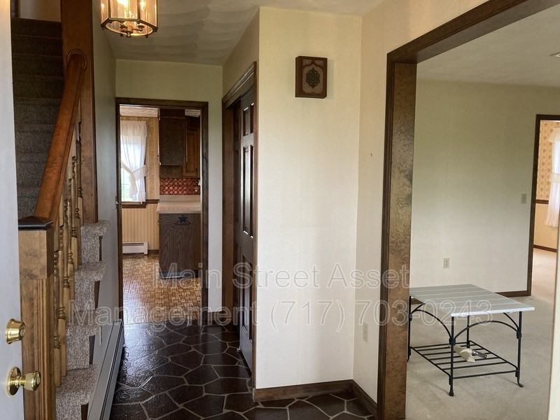 300 S Ramona Rd - Photo 2 of 22