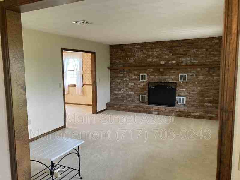 300 S Ramona Rd - Photo 3 of 22