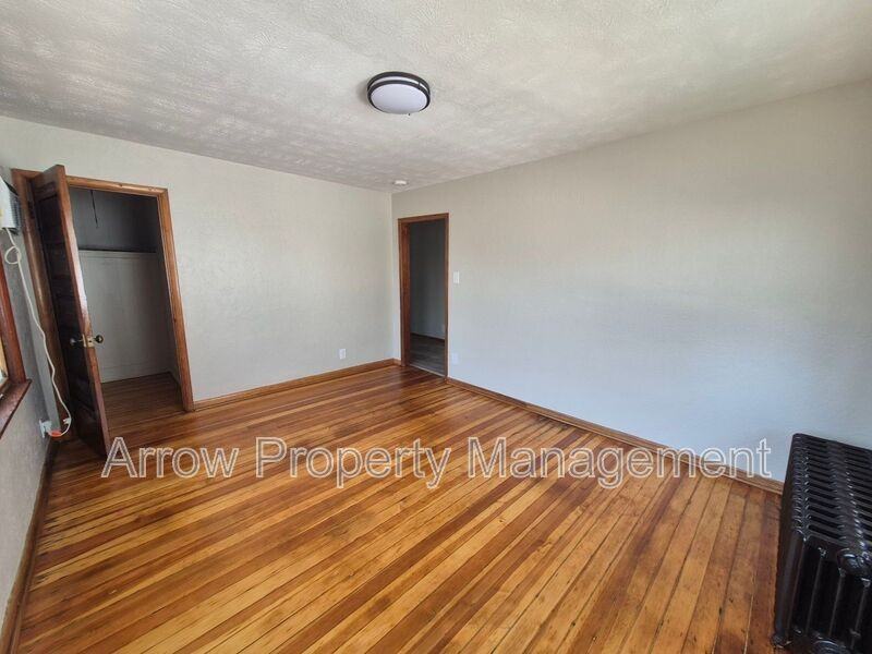 2601 Vine St #3 - Photo 7 of 8