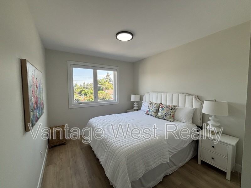 707 Raymer Ave - Photo 6 of 14