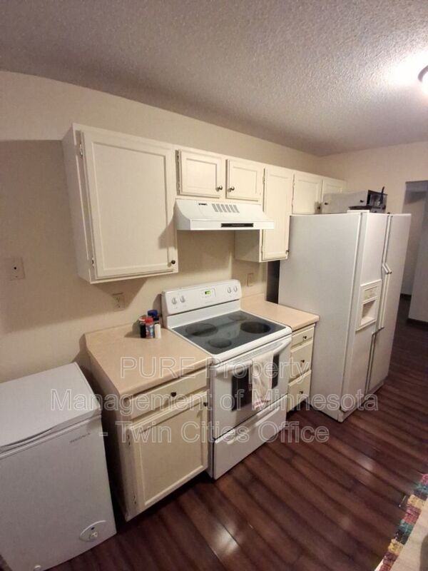 5231 Balmoral Ln - Photo 2 of 23