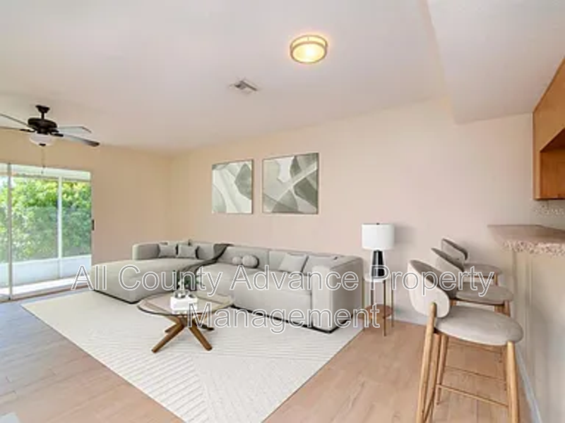 1532 Chateaux De Ville Ct - Photo 5 of 18