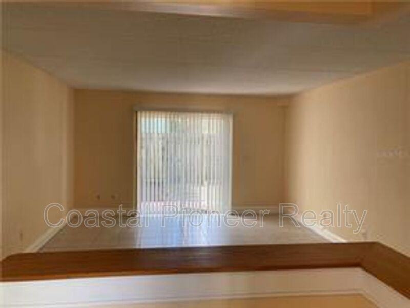 2840 Somerset Park Dr - Photo 4 of 9