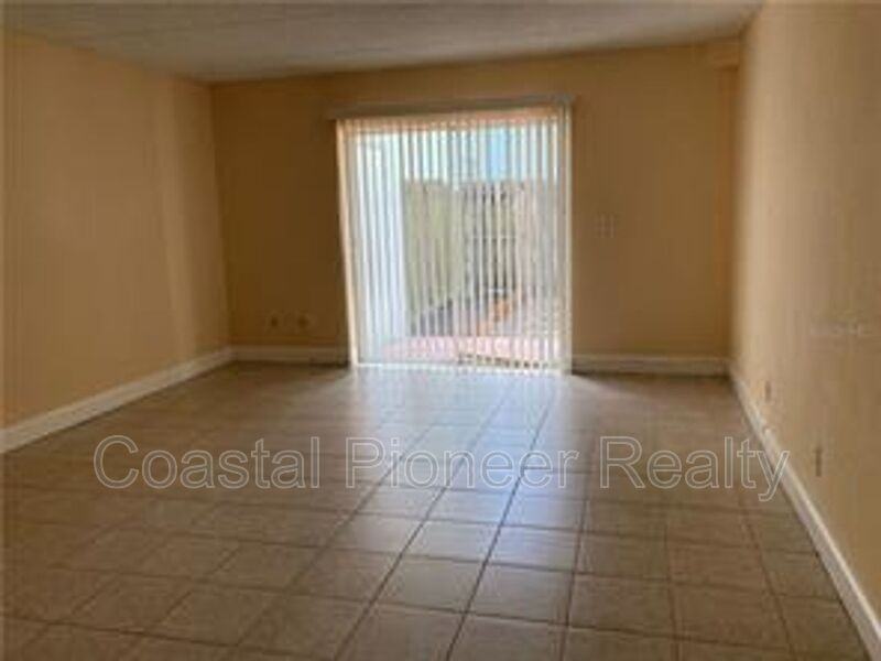 2840 Somerset Park Dr - Photo 5 of 9
