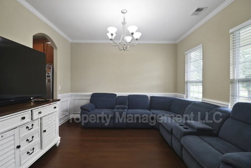 144 Tahoe Dr - Photo 7 of 49