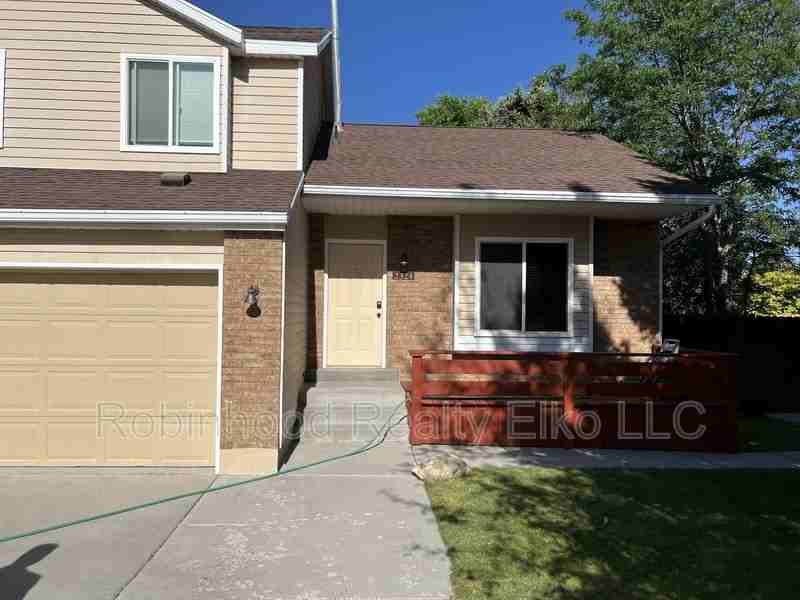 2324 Sierra Dr - Photo 2 of 44