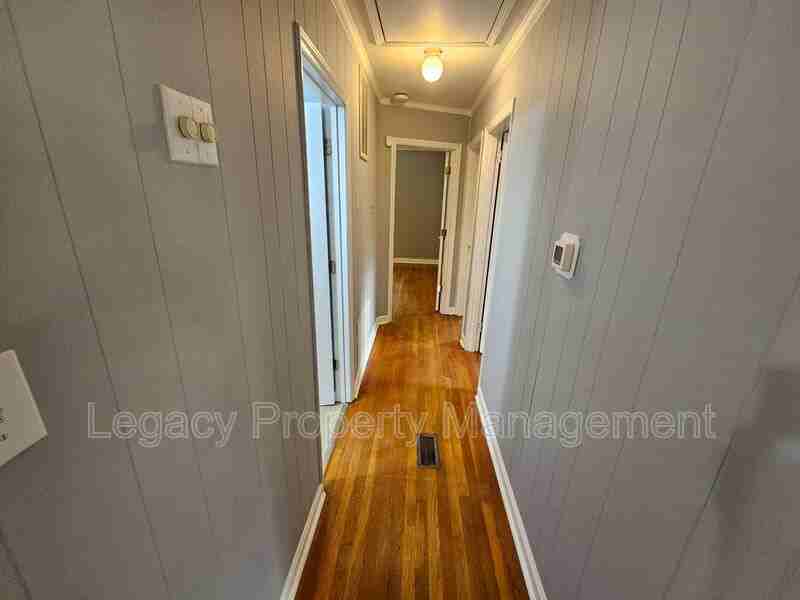 1264 Sandy Cross Rd - Photo 3 of 9