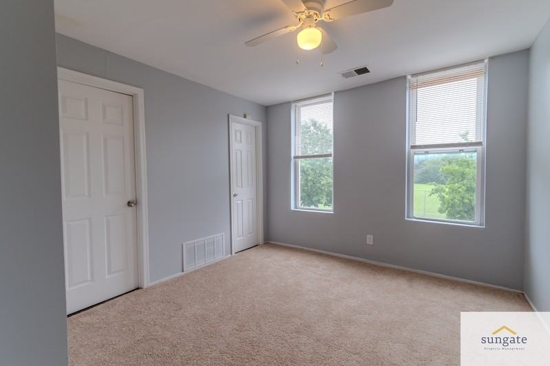 1034 N Eden St - Photo 3 of 12