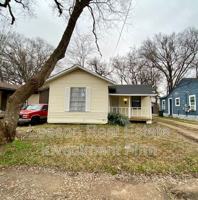 featured image of 3042 Fulton Street