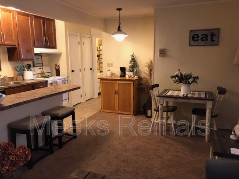 1665 6th Ave #17 - Photo 5 of 6