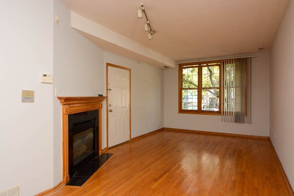 1445 W Cortez St #1 - Photo 5 of 20