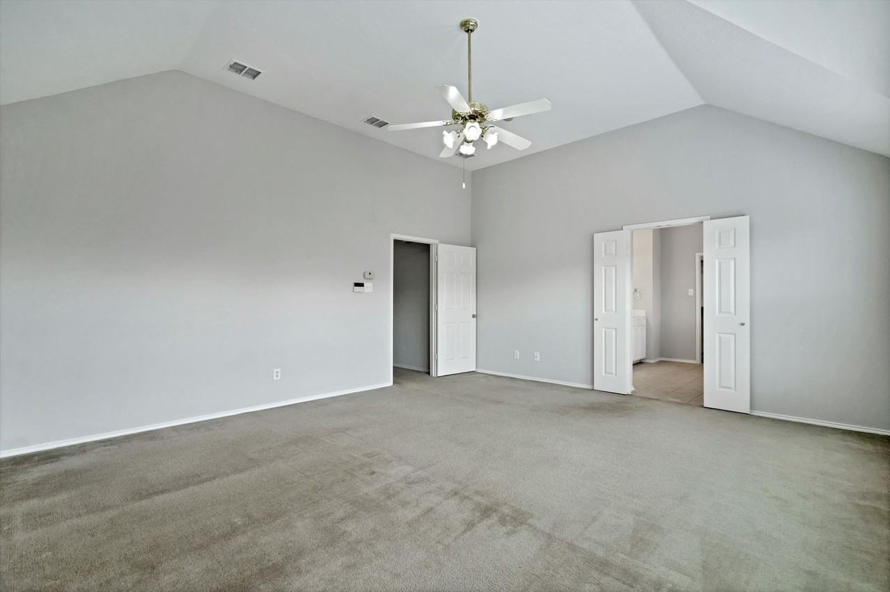 4404 Waskom Dr - Photo 7 of 27