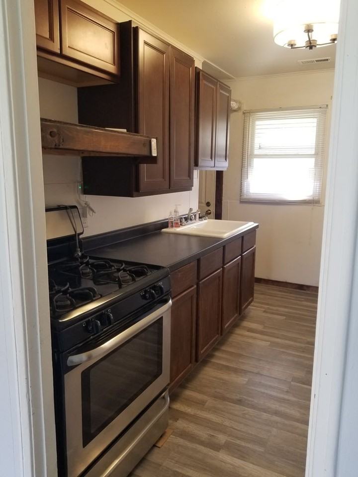 2219 N 23rd St - Photo 3 of 23