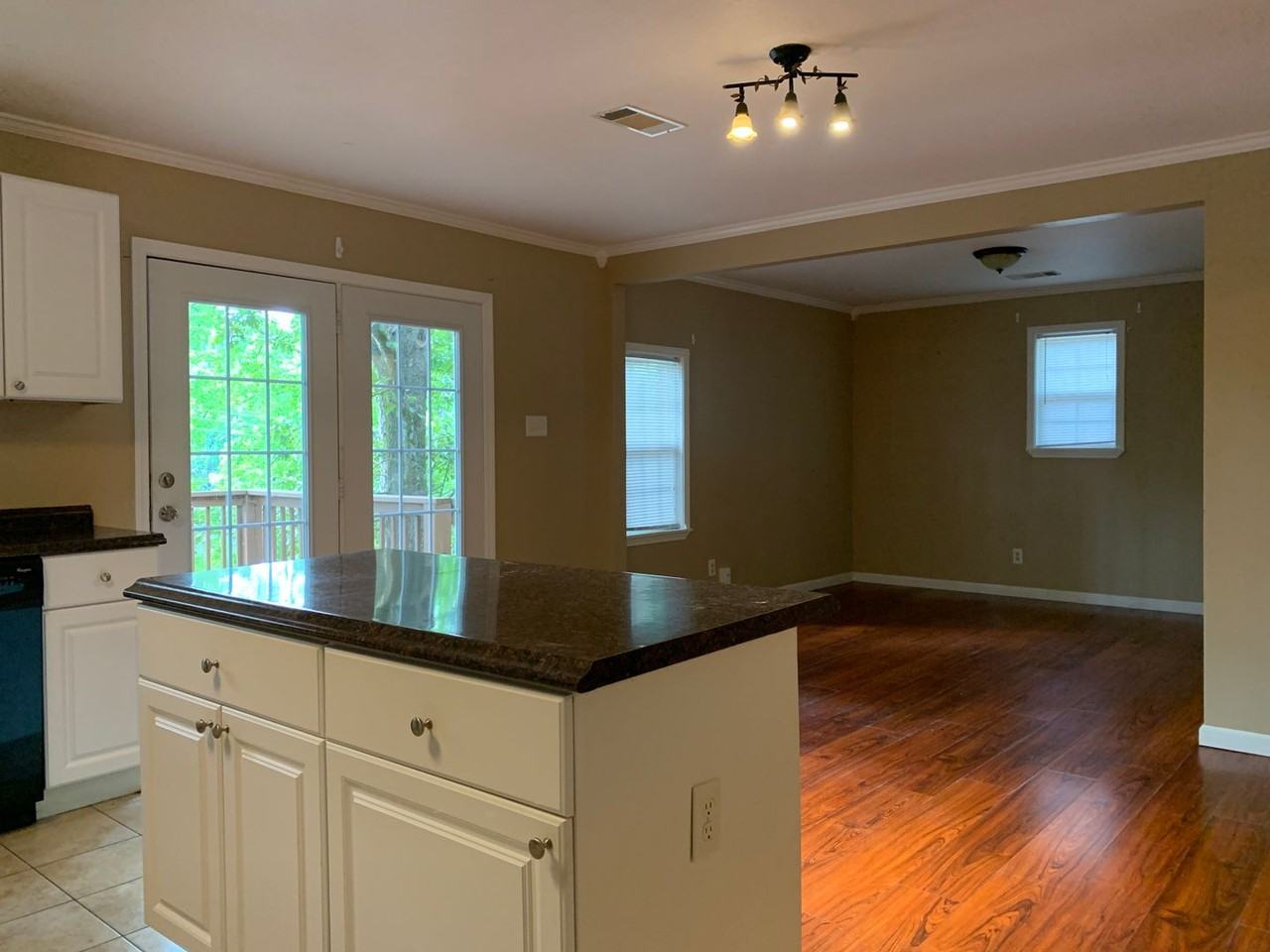 1306 E Twin Lakes Dr - Photo 5 of 19