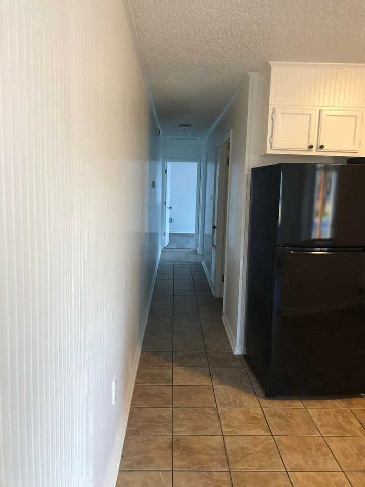 216 E 4th St - Photo 5 of 8