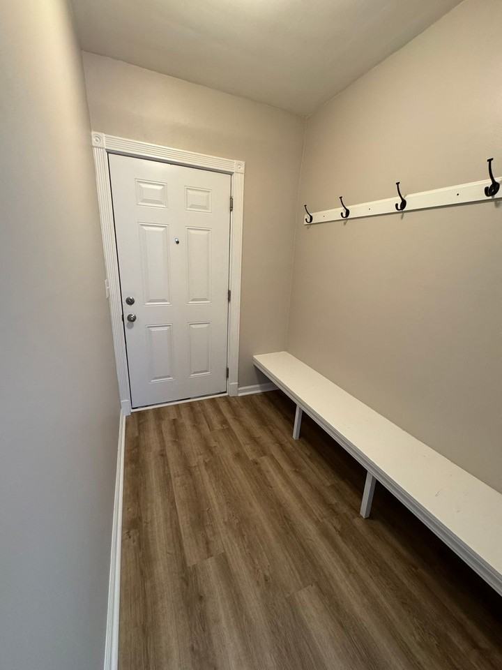 1158-1160 W 22nd St - Photo 2 of 17