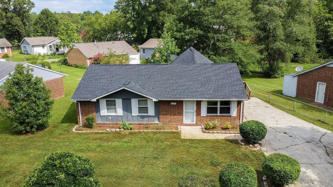 315 E Lyon St - Photo 2 of 19