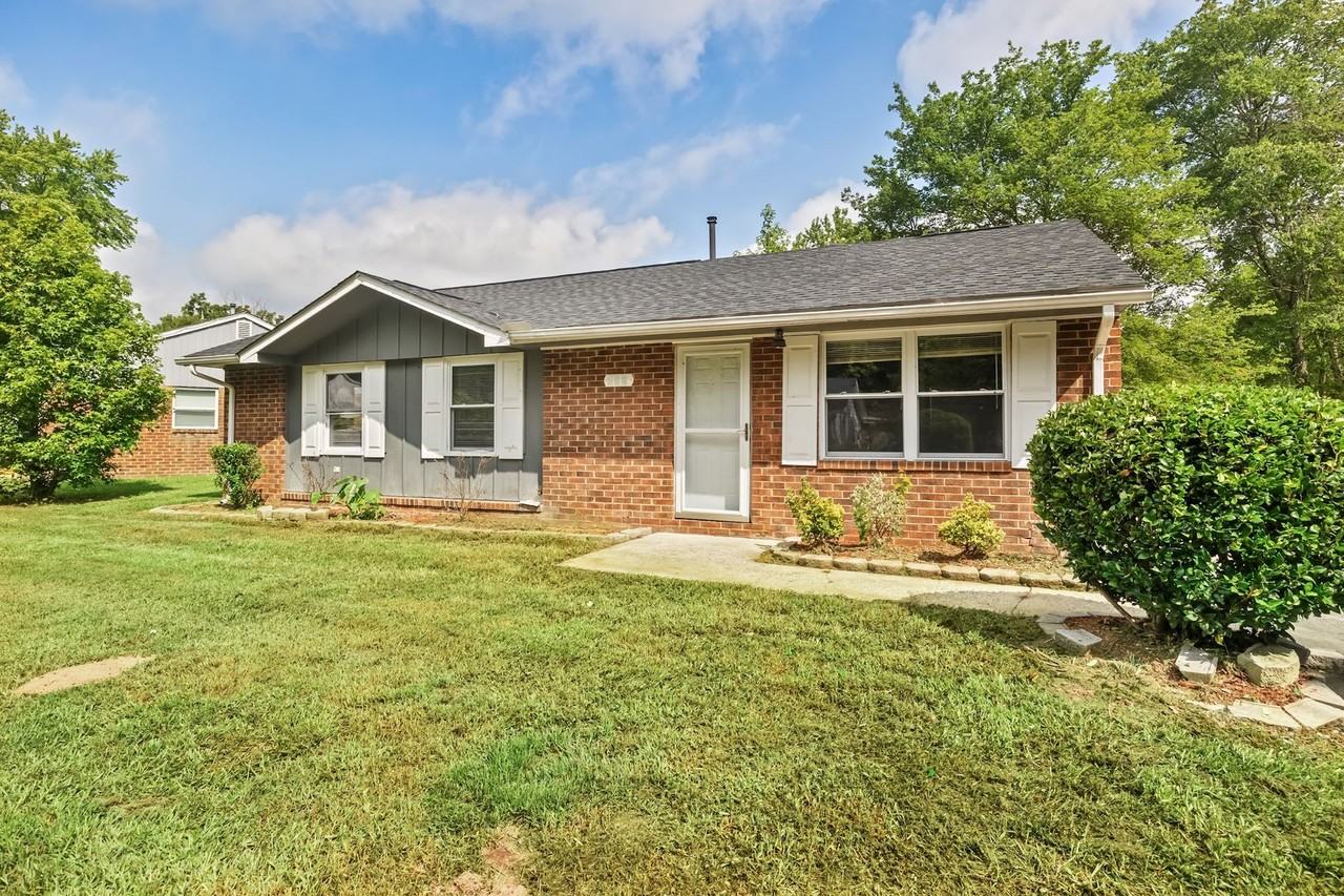 315 E Lyon St - Photo 3 of 19