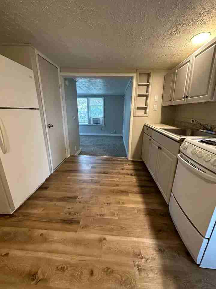 2415 N. 19th - Photo 2 of 25