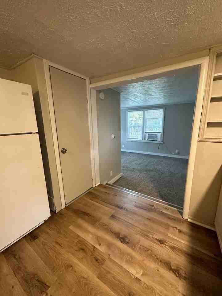 2415 N. 19th - Photo 4 of 25