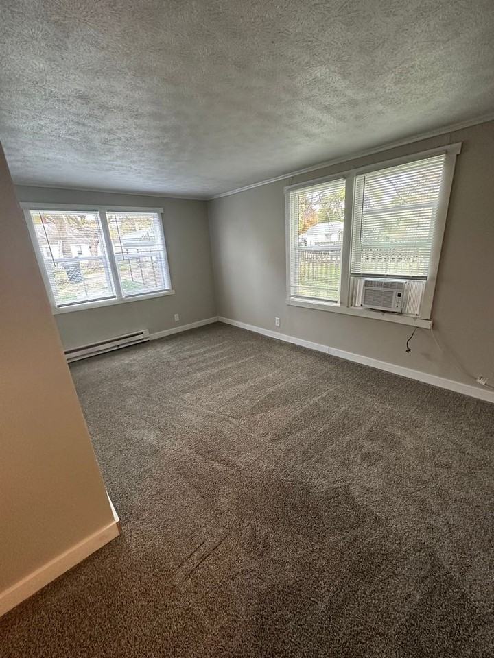 2415 N. 19th - Photo 5 of 25