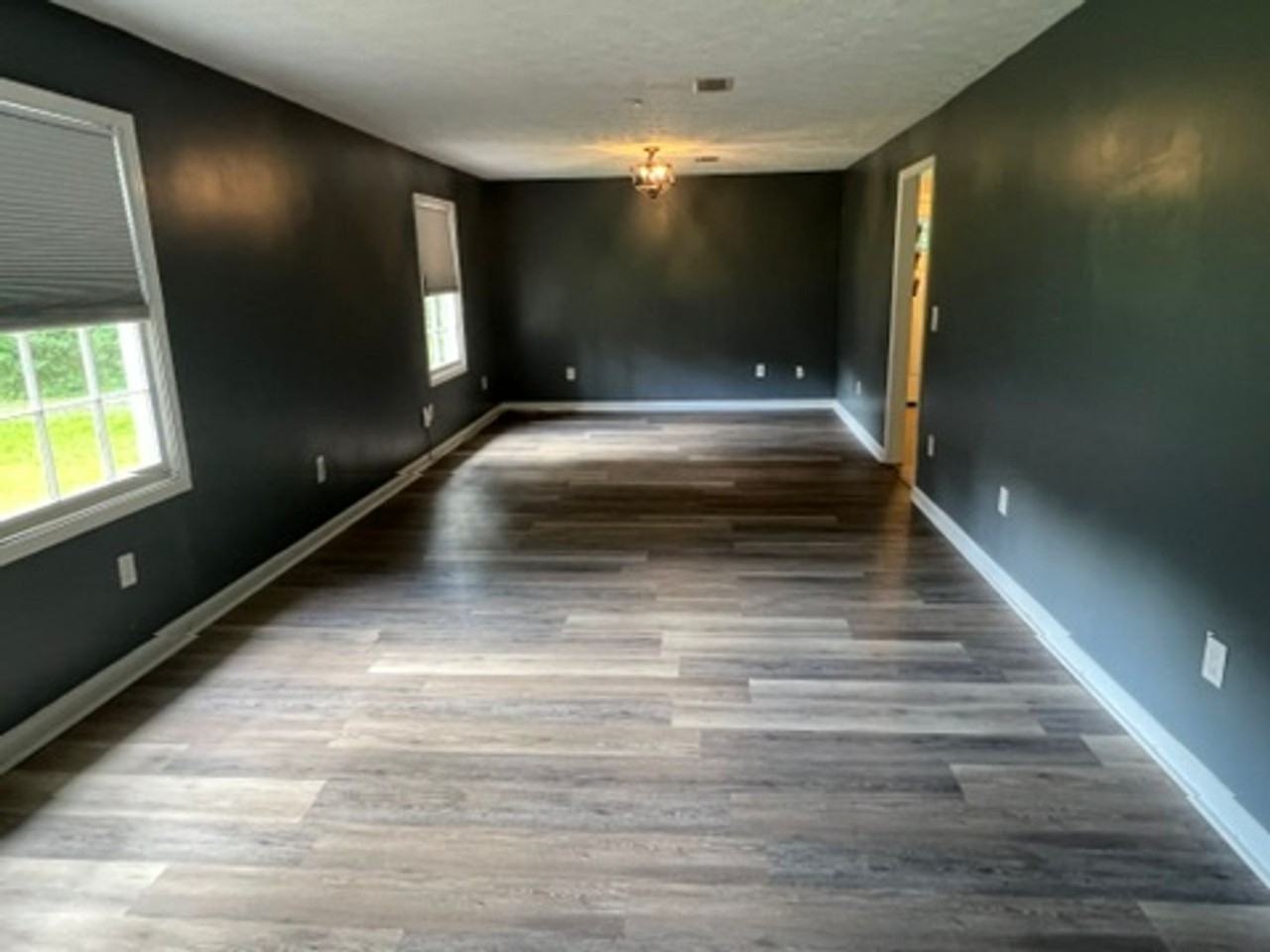 510 S May St - Photo 4 of 10