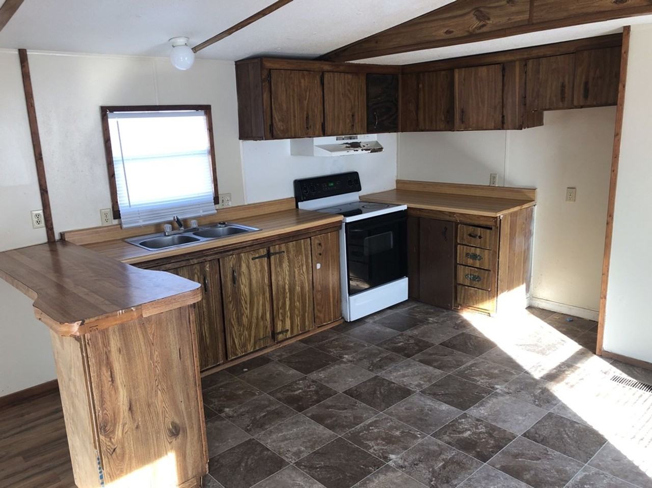 Cactus Lane Mobile Home Park - Photo 3 of 20
